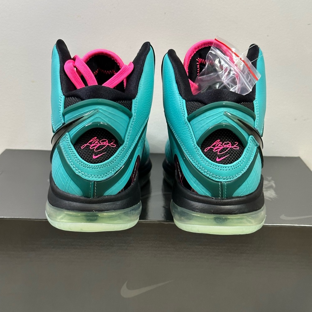 Nike Lebron 8 South Beach - Picture 4 of 13